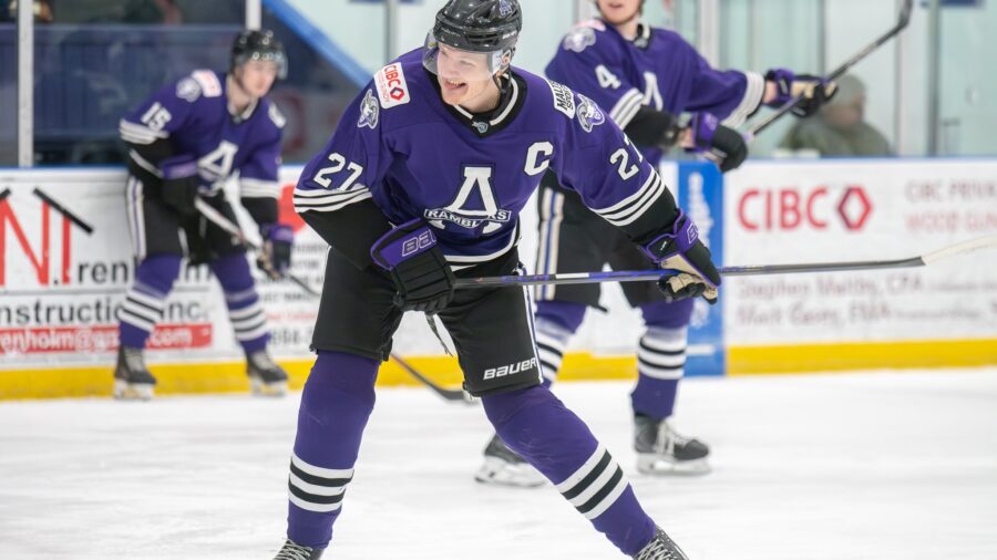 Corbett Commits to UPEI