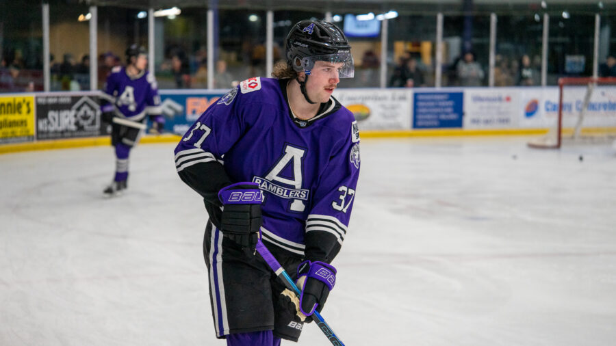 Cormier Commits to U de M