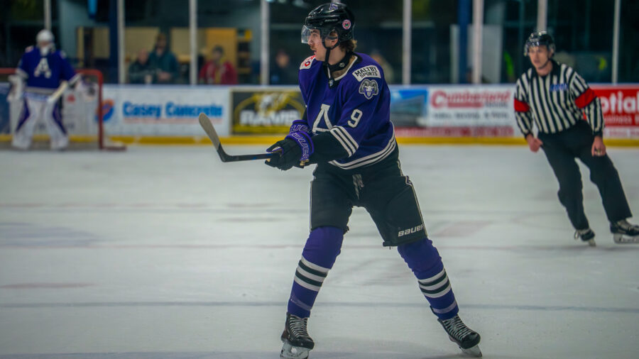 Moroz Commits To University of Victoria