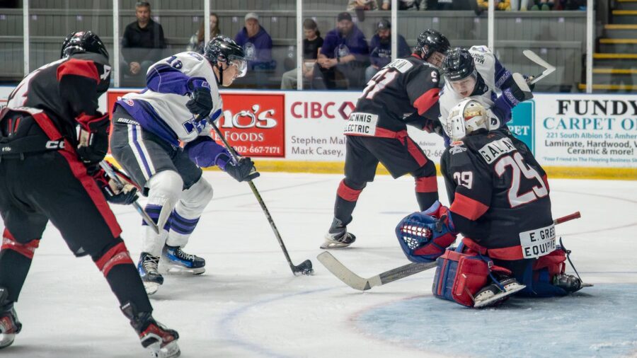 Ramblers Fall 4-1 to Pictou County Crushers